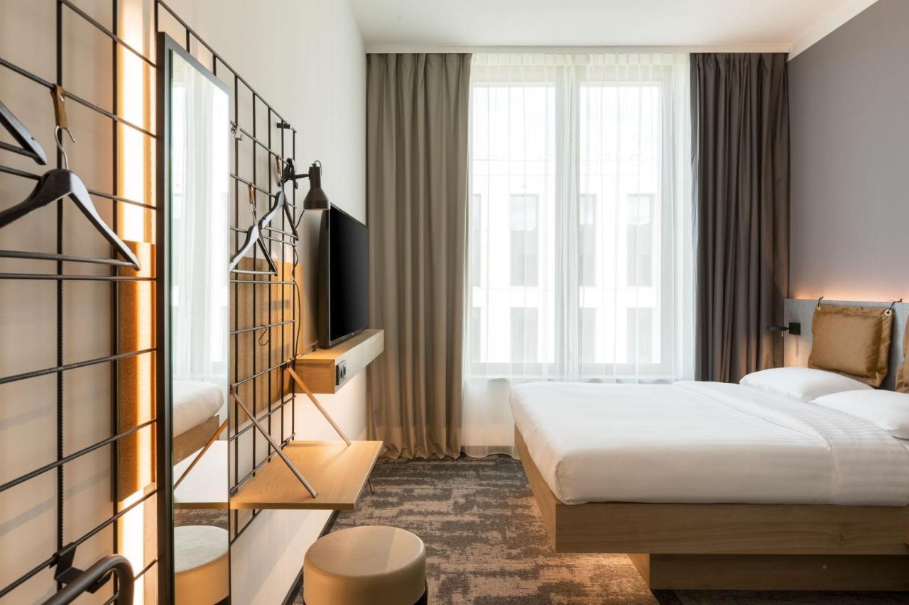 Moxy Outletcity Metzingen เมทซิงเงน ภายนอก รูปภาพ