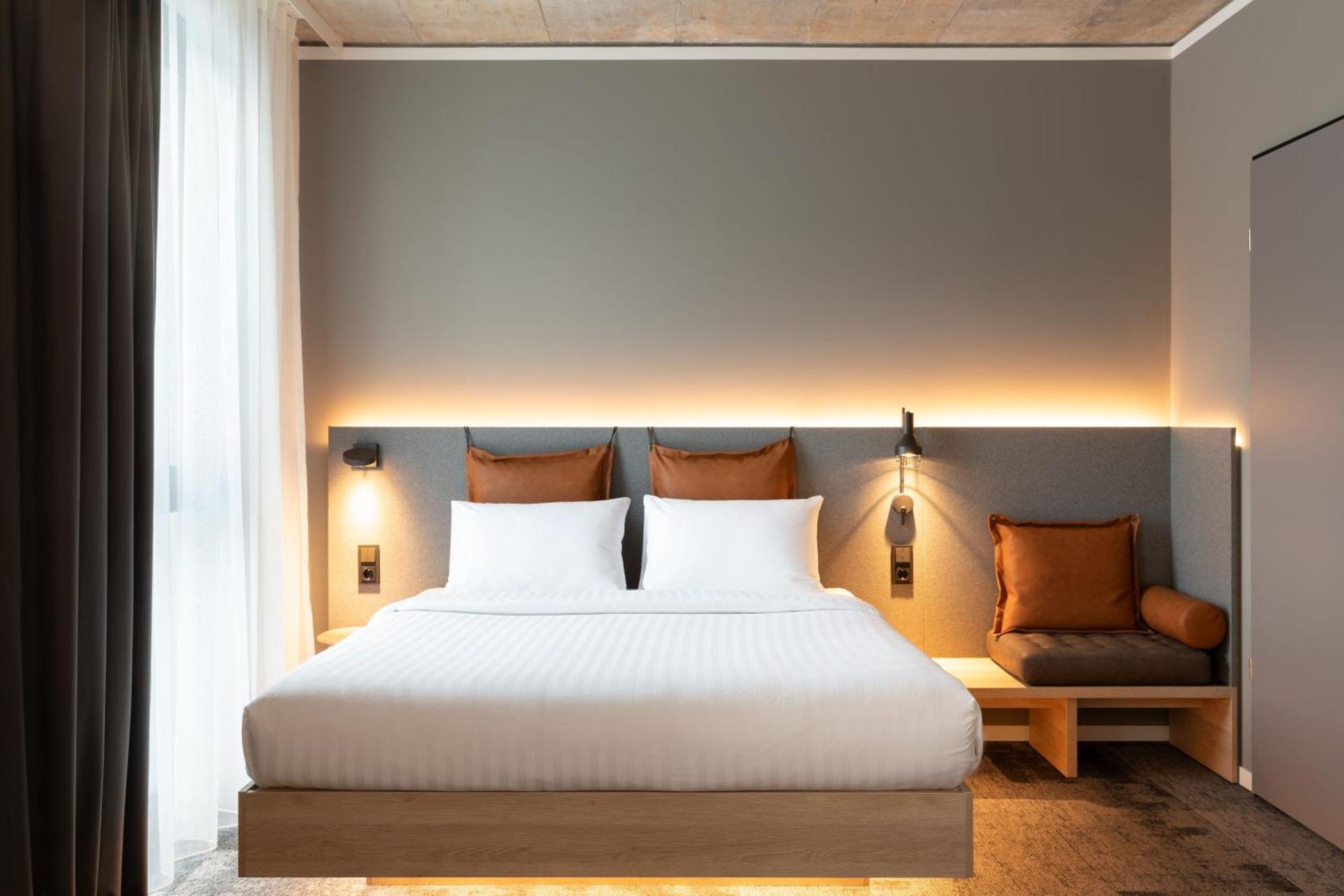 Moxy Outletcity Metzingen เมทซิงเงน ภายนอก รูปภาพ
