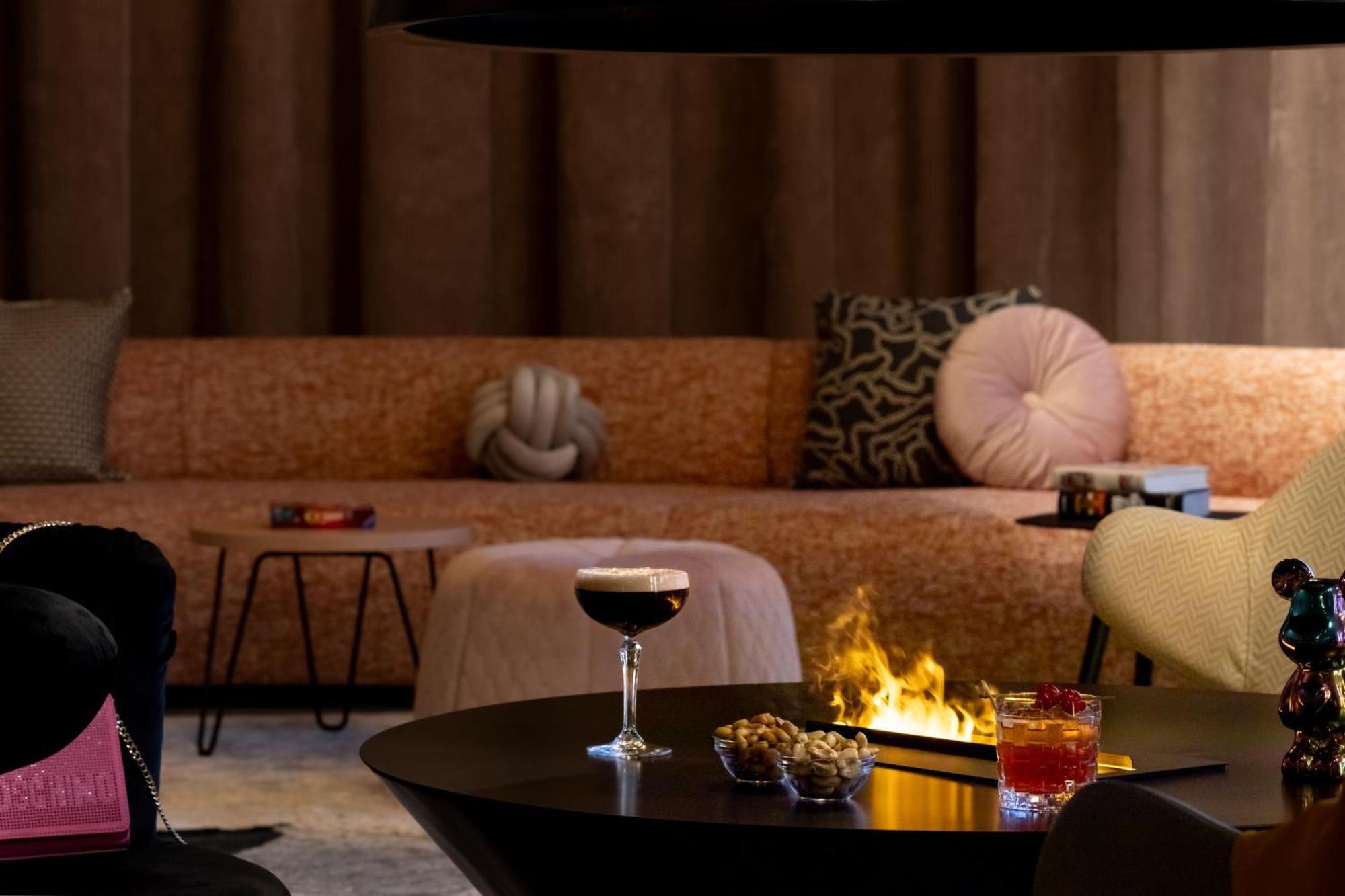 Moxy Outletcity Metzingen เมทซิงเงน ภายนอก รูปภาพ