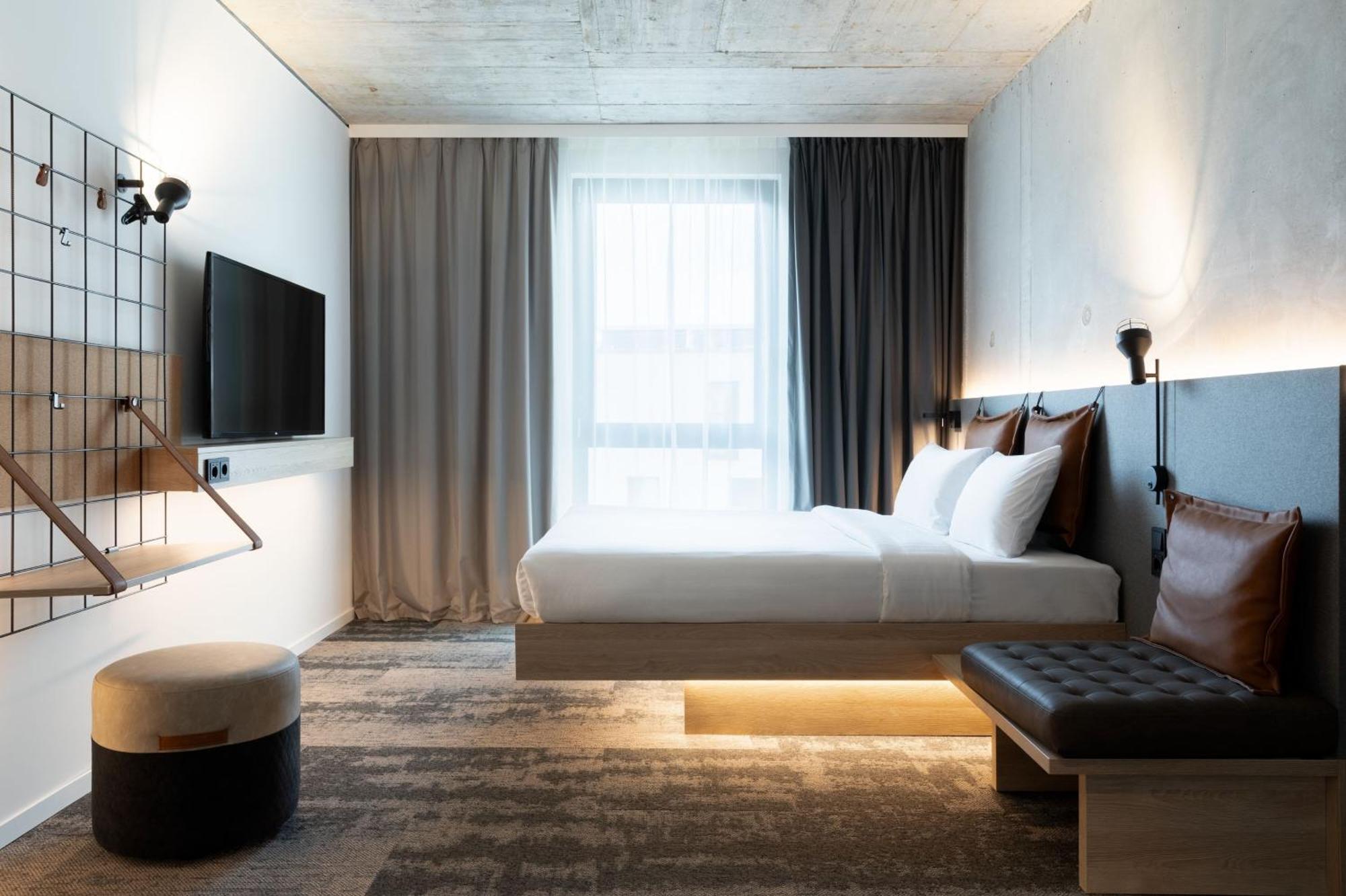 Moxy Outletcity Metzingen เมทซิงเงน ภายนอก รูปภาพ