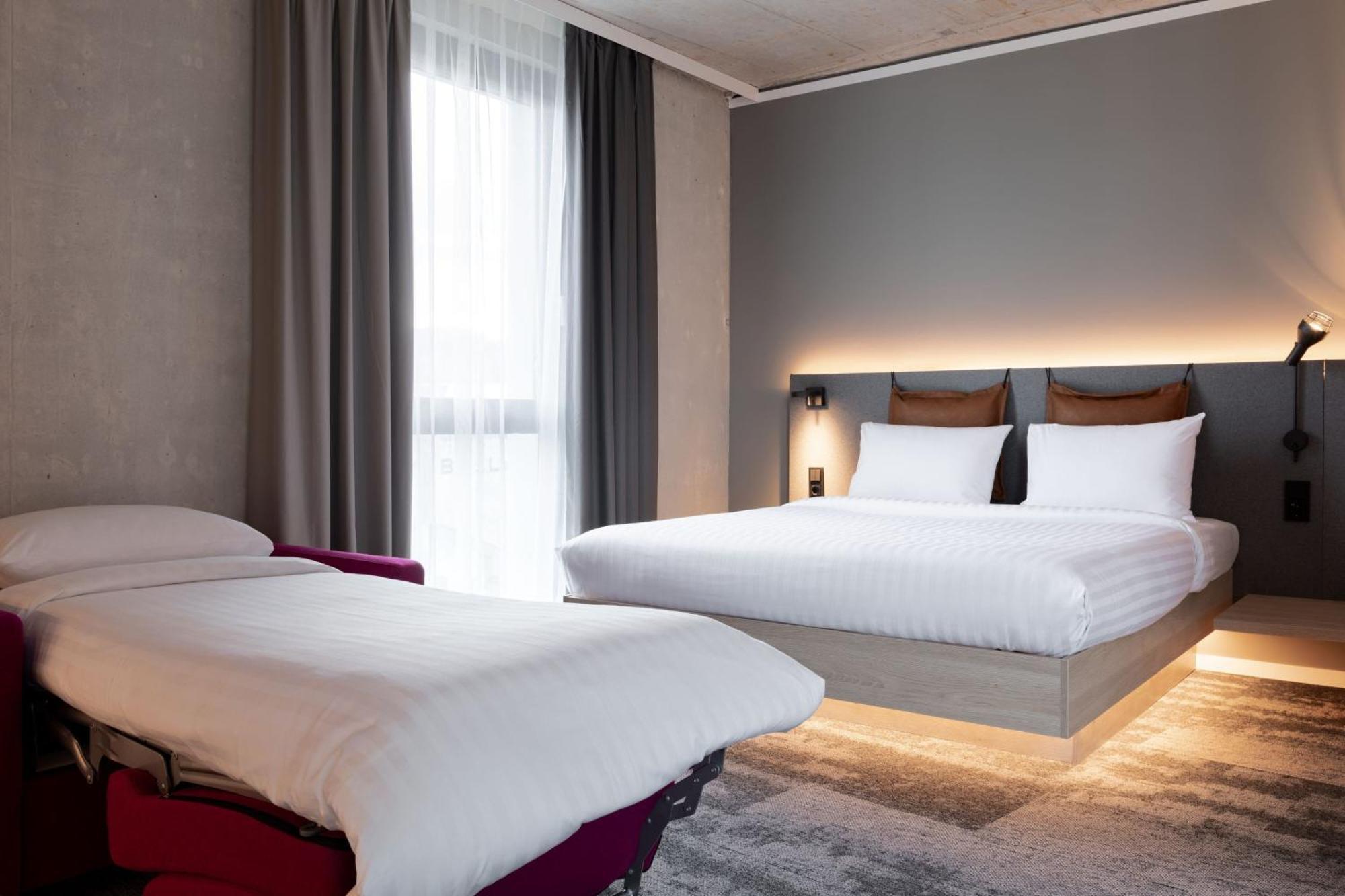 Moxy Outletcity Metzingen เมทซิงเงน ภายนอก รูปภาพ