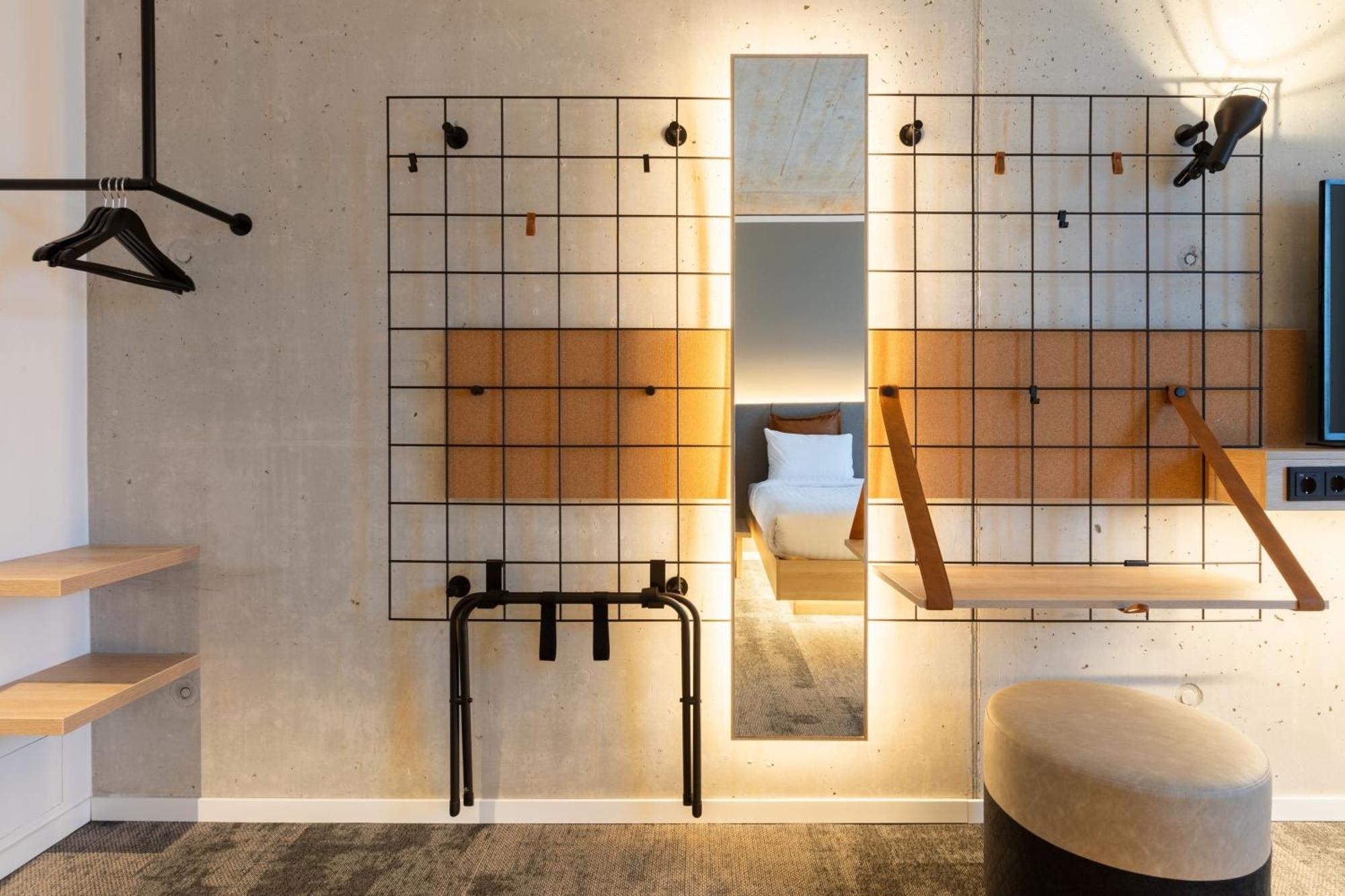 Moxy Outletcity Metzingen เมทซิงเงน ภายนอก รูปภาพ
